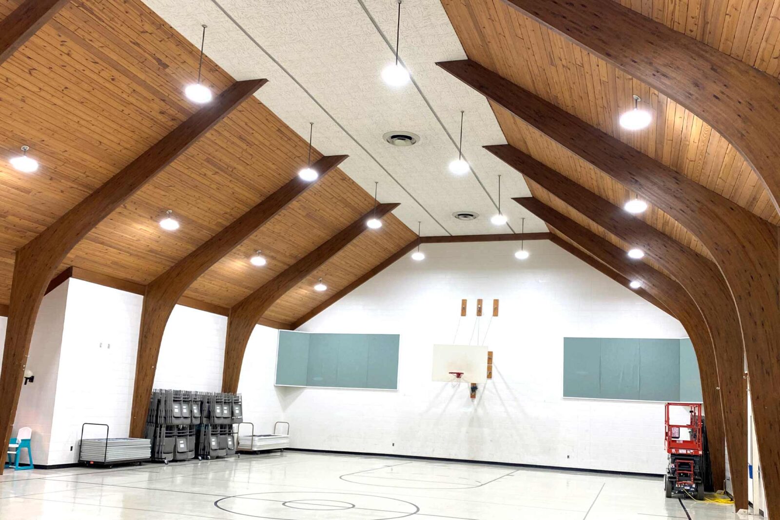 LED High Bay lighting installed in a gymnasium.